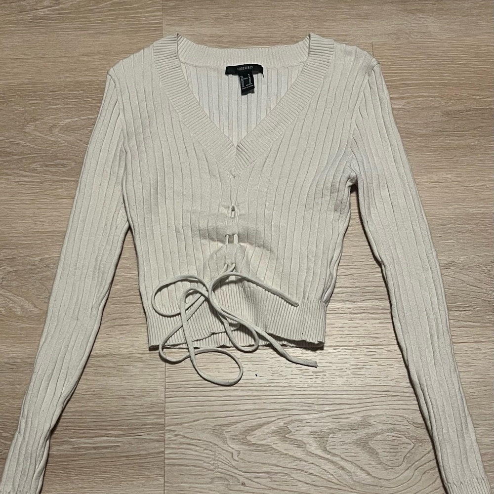 Forever‎ 21 Light Beige Chic Bohemian Sweater. Size Medium